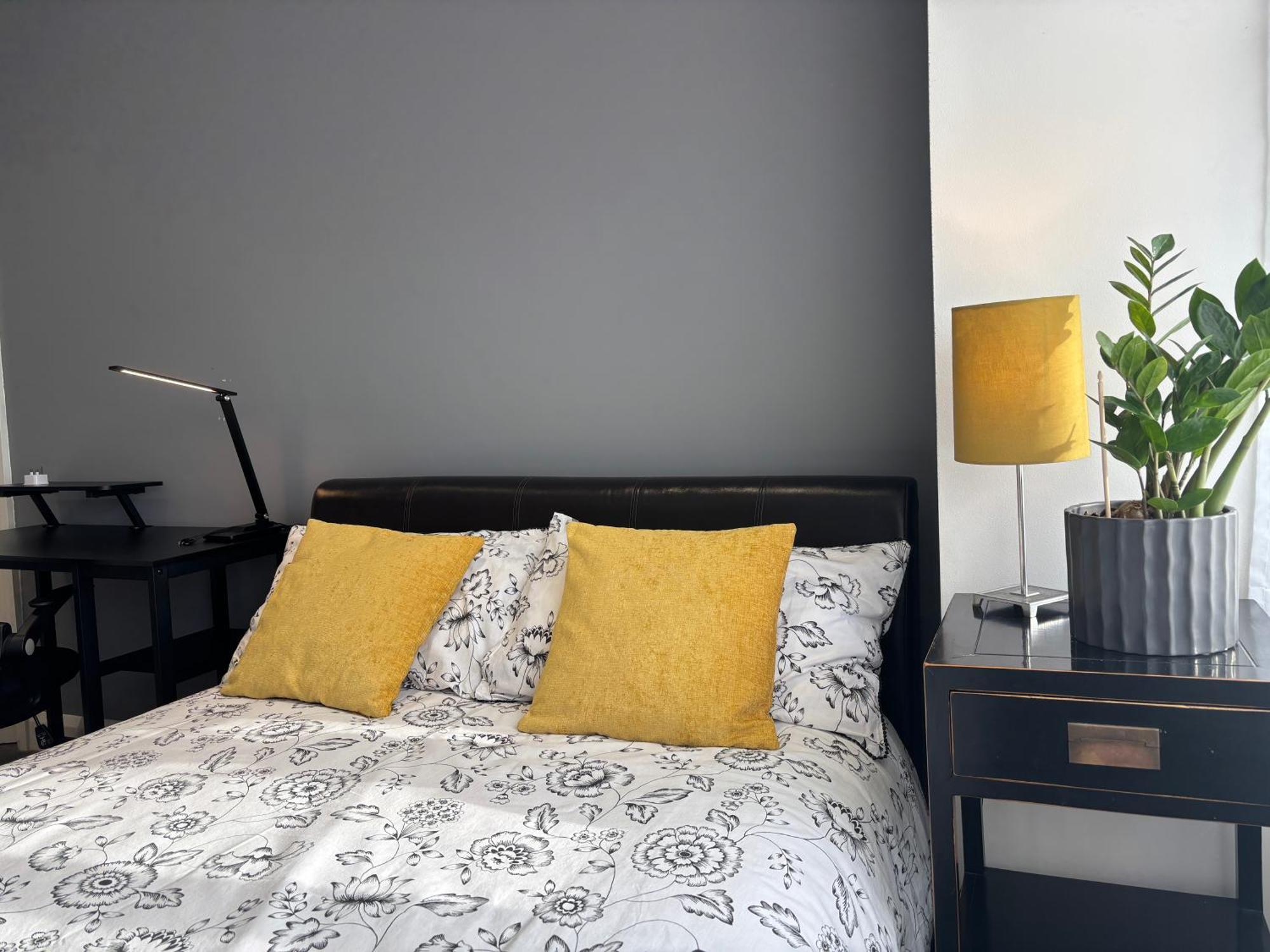 Entire House Floor Perfect For Couples & Freelancers - Available For Single Too Hotel London Ngoại thất bức ảnh
